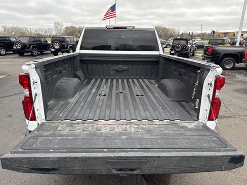 Used 2021 Chevrolet Silverado 2500 Custom w/ Custom Value Package image 29