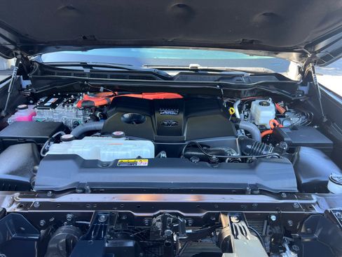 Used 2023 Toyota Sequoia Limited RWD image 31