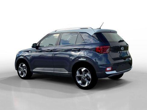 New 2026 Hyundai Venue SEL image 4