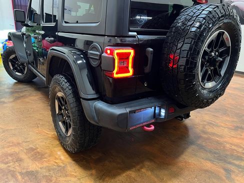 Used 2018 Jeep Wrangler Unlimited Rubicon w/ Steel Bumper Group image 40