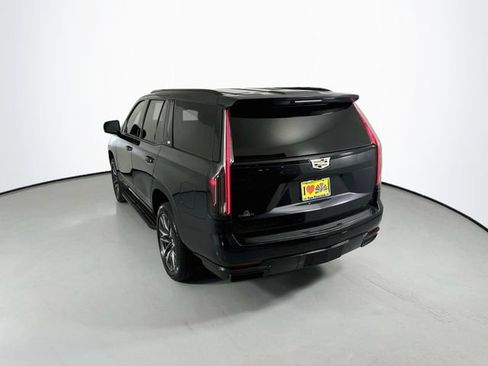 Used 2022 Cadillac Escalade Sport w/ Touring Package RWD image 7