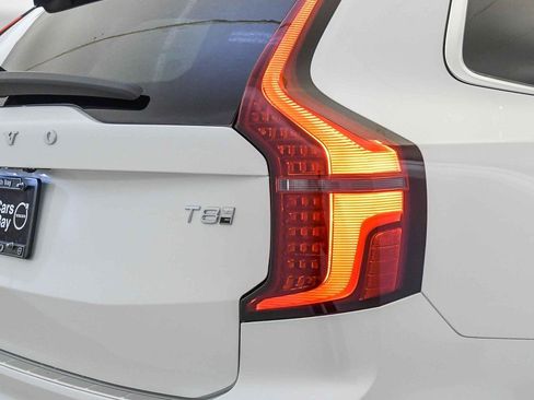 New 2026 Volvo XC90 T8 Ultra w/ Protection Package Premier image 12