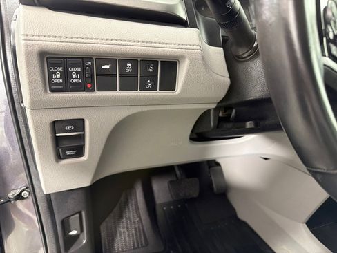Used 2019 Honda Odyssey EX-L image 15
