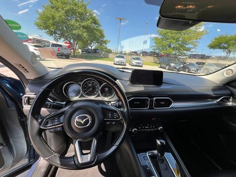 Used 2020 MAZDA CX-5 Touring FWD image 39