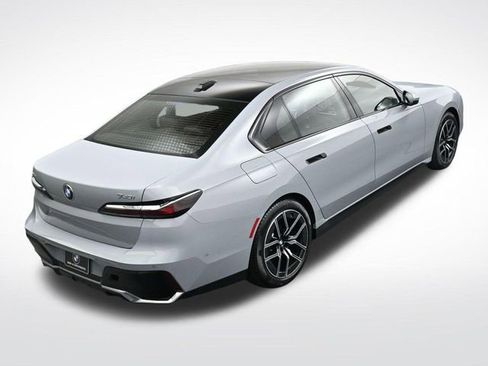 New 2026 BMW 740i xDrive image 22