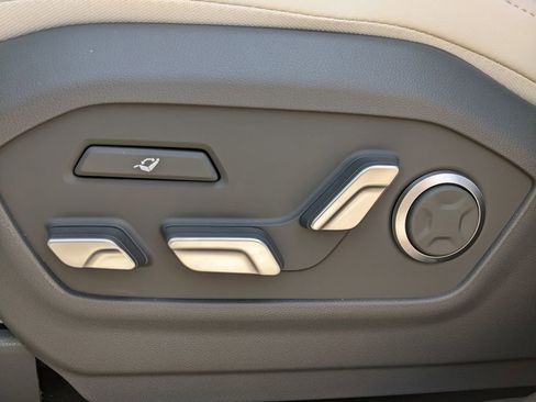 New 2025 Hyundai Santa Fe Calligraphy image 19