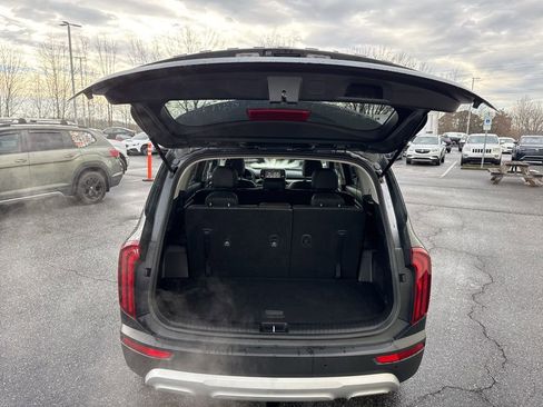 Used 2020 Kia Telluride LX image 10