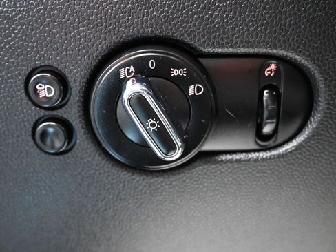 Used 2023 MINI Cooper S w/ Signature Upholstery Package image 19