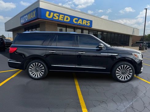 Used 2019 Lincoln Navigator L Reserve AWD/4WD image 2