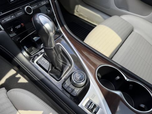 Used 2015 INFINITI Q50 w/ Deluxe Touring Package RWD image 25