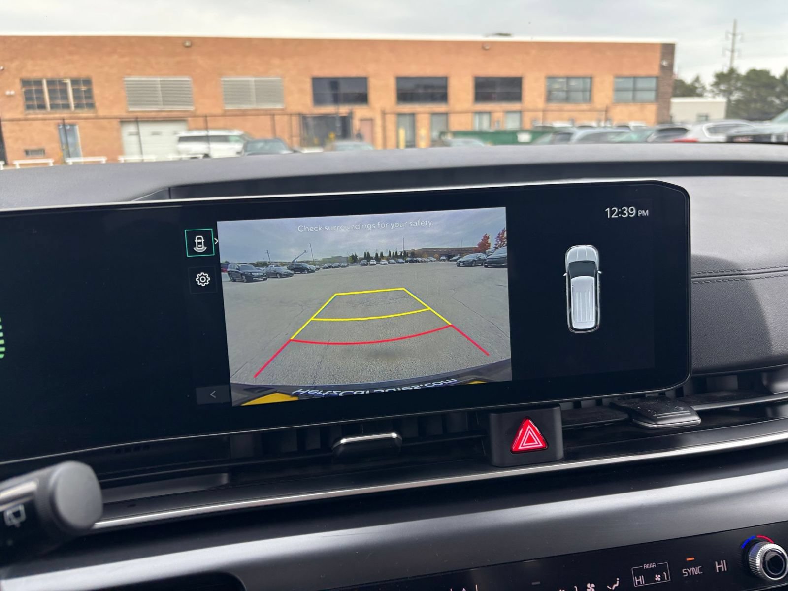 Used 2026 Kia Carnival FWD image 24