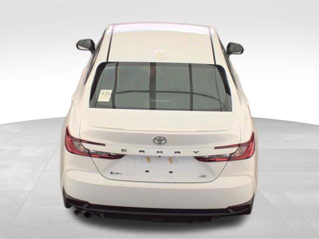 Used 2026 Toyota Camry SE FWD image 4