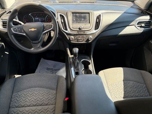 Used 2022 Chevrolet Equinox LT FWD image 10