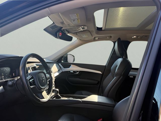 Used 2018 Volvo XC90 T5 Momentum w/ Protection Package Premier AWD/4WD image 16