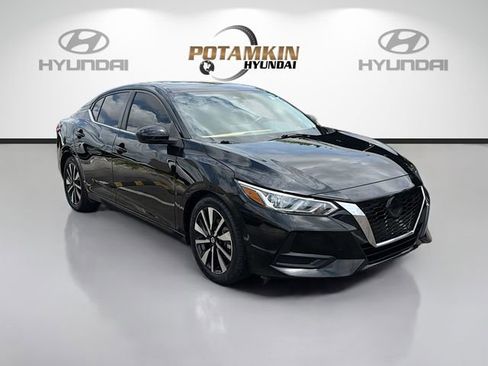 Used 2022 Nissan Sentra SV w/ SV Premium Package FWD image 3