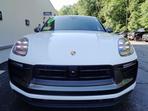 Used 2024 Porsche Macan Turbo AWD/4WD image 2
