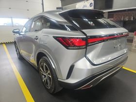 Used 2024 Lexus RX 350 Premium Plus w/ Convenience Package AWD/4WD image 4