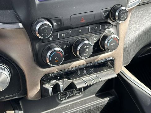 Used 2021 RAM 1500 Laramie image 27