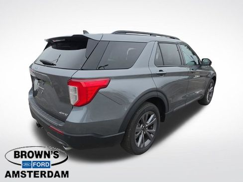 Used 2023 Ford Explorer XLT w/ Equipment Group 202A AWD/4WD image 8