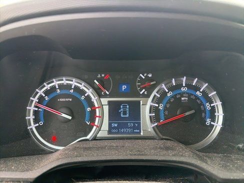 Used 2015 Toyota 4Runner SR5 image 14