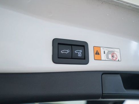 Used 2025 Toyota Grand Highlander AWD image 47