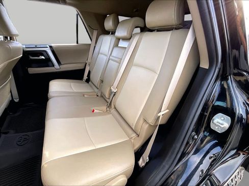 Used 2022 Toyota 4Runner SR5 Premium w/ Moonroof Package AWD/4WD image 17