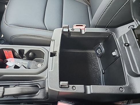 New 2025 Jeep Wrangler Sahara image 38