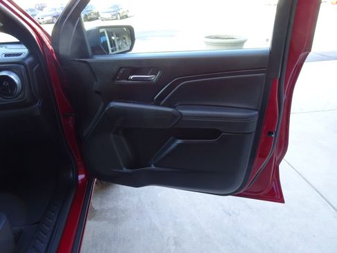 Certified 2023 Chevrolet Colorado LT w/ LT Convenience Package II image 33