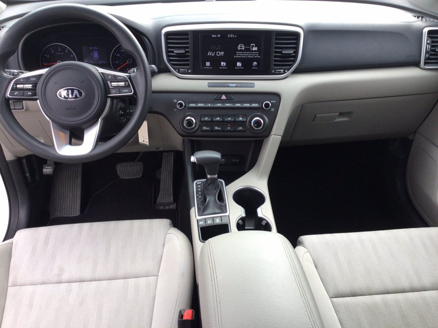 Used 2020 Kia Sportage LX AWD/4WD image 18