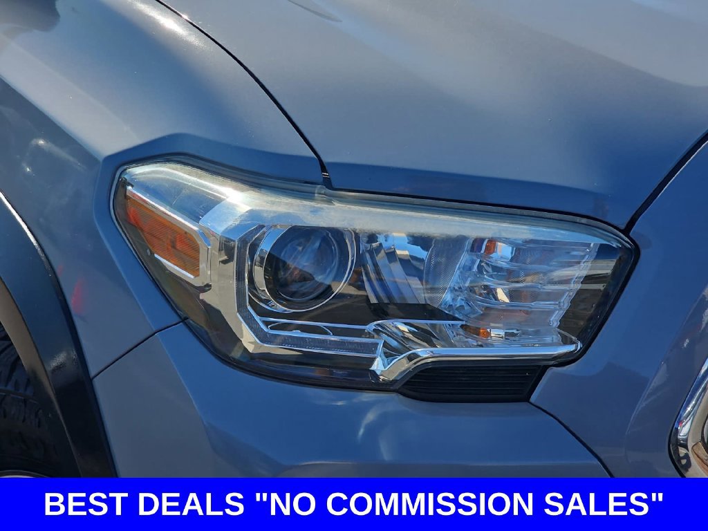Used 2019 Toyota Tacoma TRD Off-Road AWD/4WD image 33