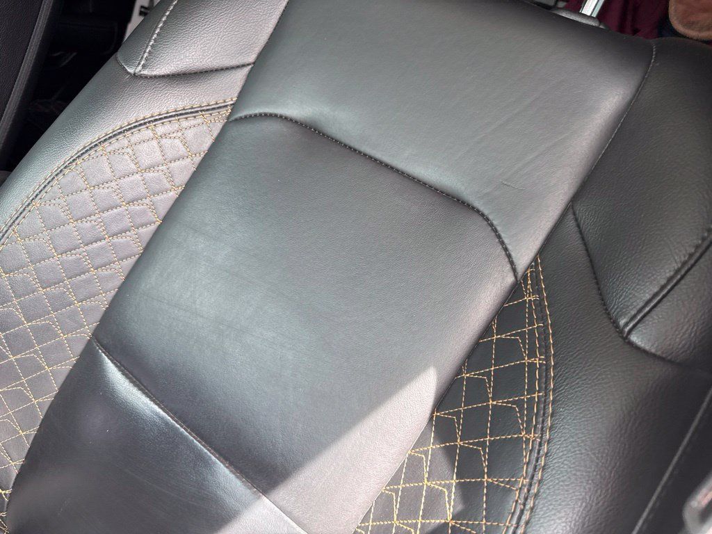 Used 2021 Jeep Gladiator Overland AWD/4WD image 16
