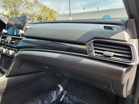 Certified 2022 Honda Accord Sport image 17