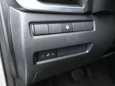 Used 2022 Nissan Rogue SV FWD image 13