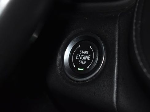 Used 2022 GMC Yukon SLE image 23