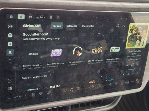 Used 2022 Rivian R1T Adventure image 27