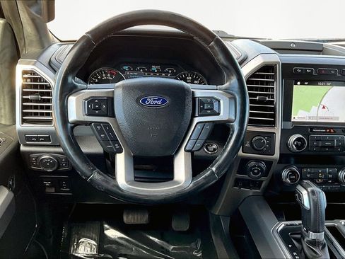 Used 2019 Ford F150 Platinum w/ Equipment Group 701A Luxury image 5