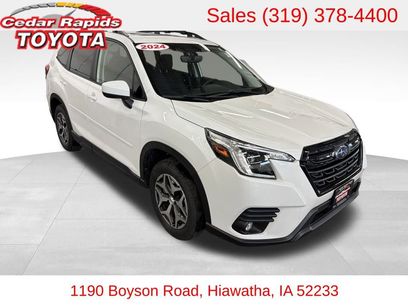Used 2024 Subaru Forester Premium w/ POP Package 3
