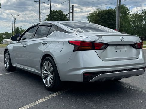 Used 2019 Nissan Altima 2.5 S FWD image 5