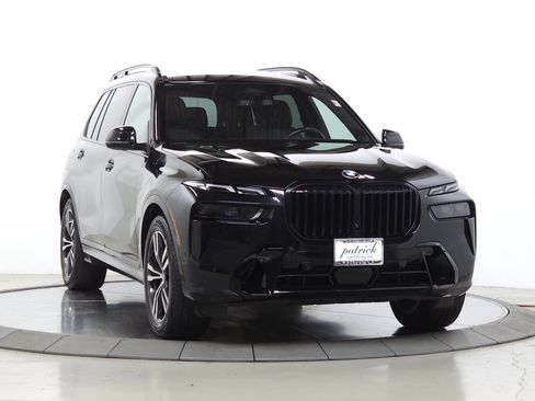 Used 2024 BMW X7 xDrive40i w/ Executive Package AWD/4WD image 1