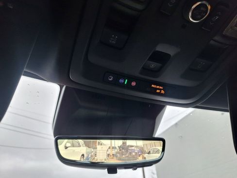 Certified 2023 Cadillac Escalade Premium Luxury image 23