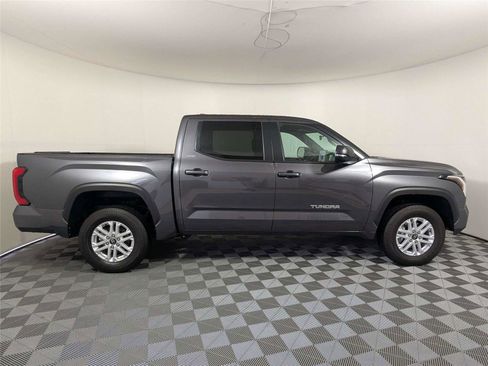 Used 2025 Toyota Tundra SR5 w/ SR5 Premium Package AWD/4WD image 4