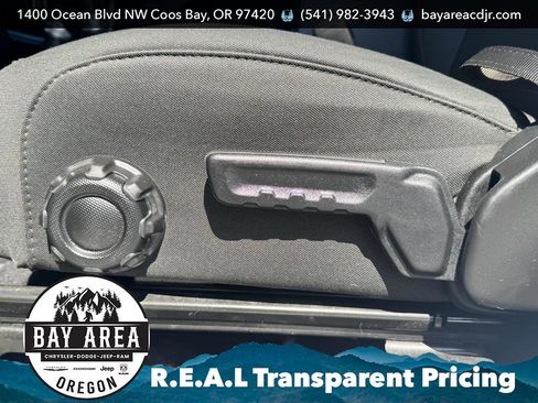 Used 2021 Jeep Gladiator Sport AWD/4WD image 13