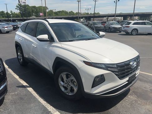 Used 2023 Hyundai Tucson SEL FWD image 4