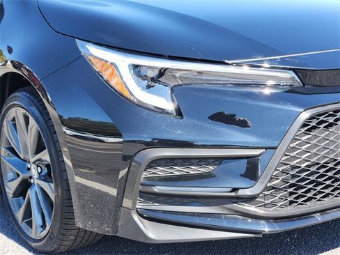 Used 2025 Toyota Corolla SE image 6