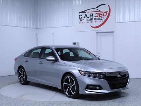 Used 2019 Honda Accord Sport image 8