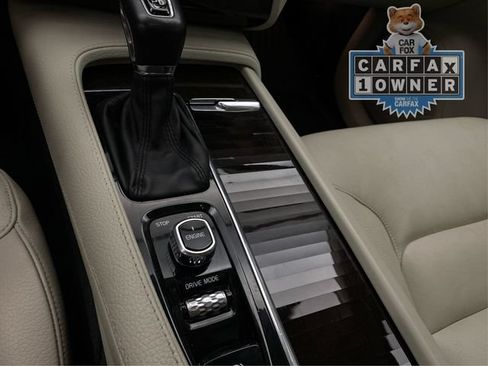 Used 2017 Volvo XC90 T6 Momentum w/ Vision Package AWD/4WD image 31