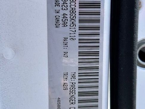 Used 2019 Chrysler 300 S w/ 300S Premium Group RWD image 24