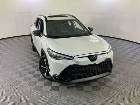 Used 2025 Toyota Corolla Cross AWD Hybrid w/ Convenience Package image 50