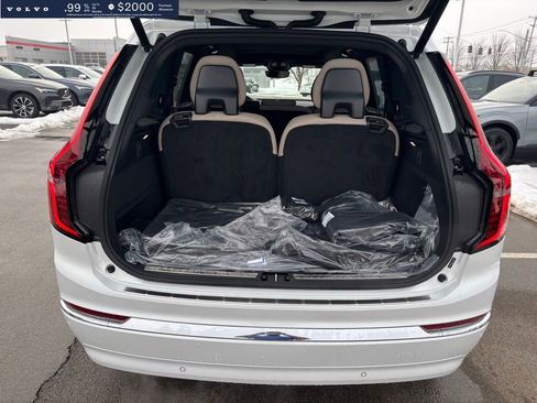 New 2026 Volvo XC90 B6 Plus w/ Protection Package Premier AWD/4WD image 17