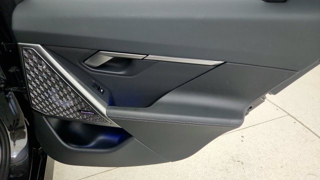 Used 2024 BMW i5 eDrive40i w/ M Sport Package RWD image 41